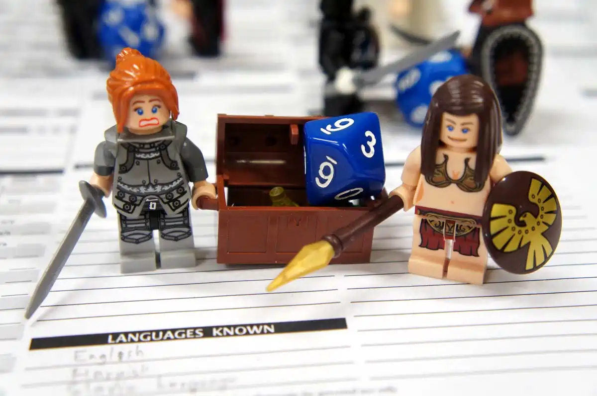 Lego Dungeons and Dragons - Language known? by Arm Storage